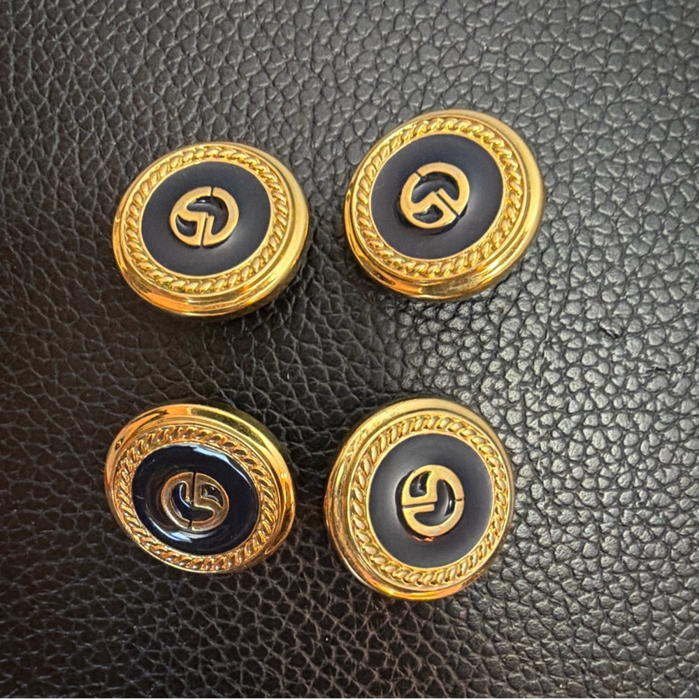 ST JOHN 4 pc Gold and Black Button Set